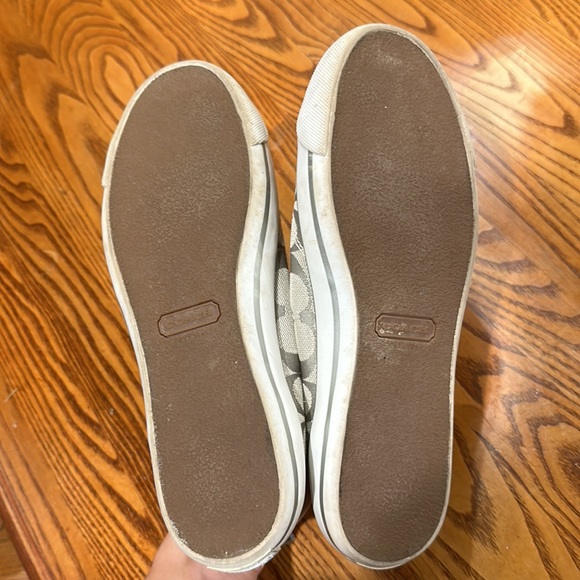 Coach Flats - Picture 6 of 7